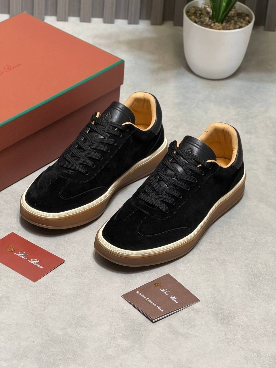 ,женские кроссовки из замши loro piana черные,кроссовки loro piana,замшевые кроссовки,кеды loro piana