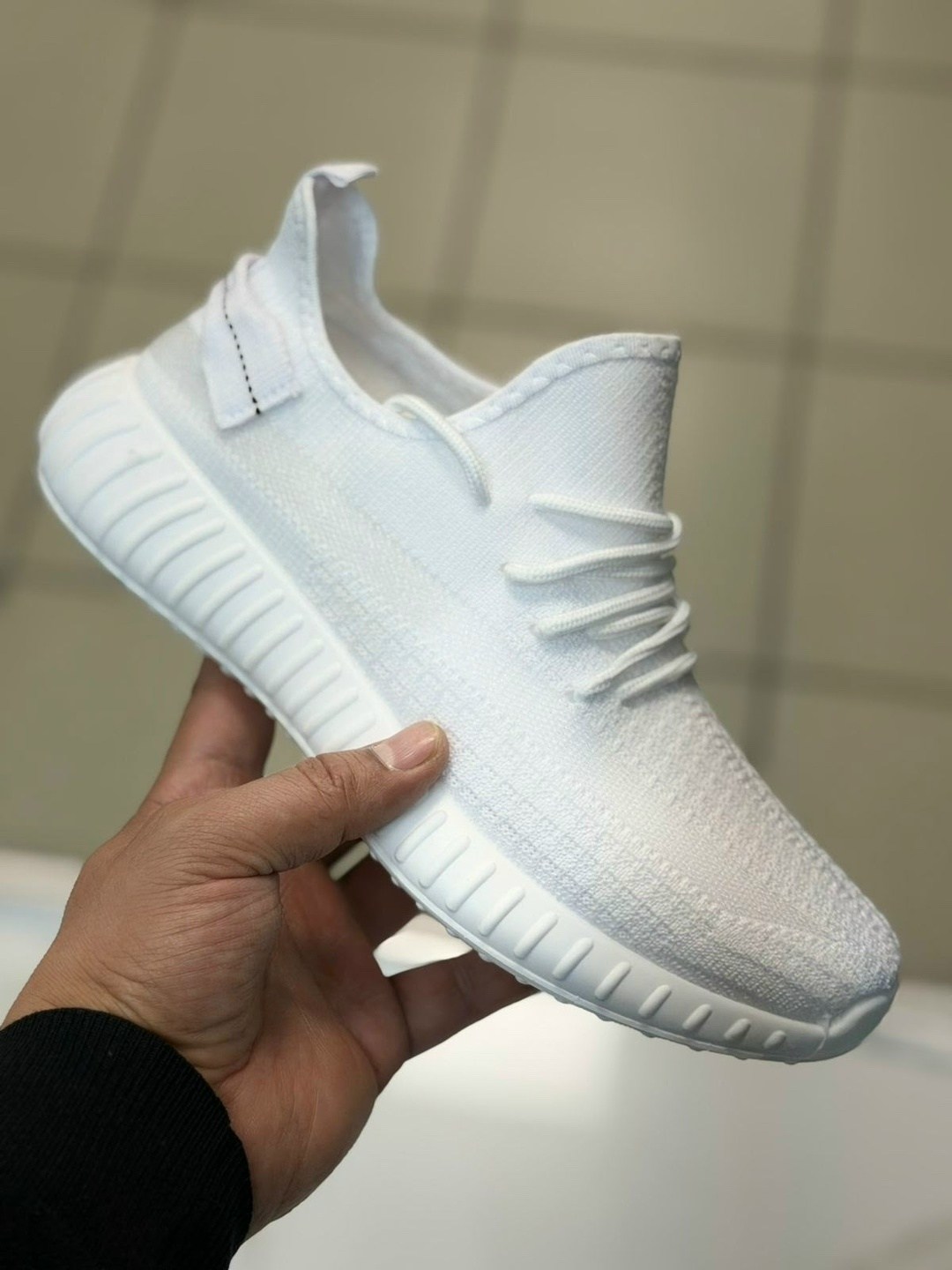 кроссовки,кроссовки женскиe,изики кроссовки,кроссовки изи,летние кроссовки изи