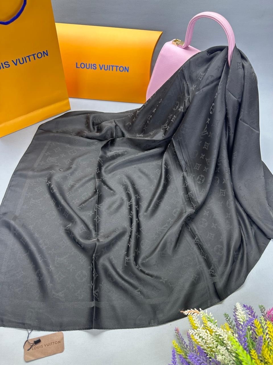 платок louis vuitton,платки шелковые,палантин женский,платок из натурального шелка,брендовый платок louis vuitton