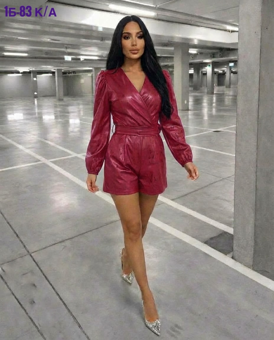 комбинезон женский вечерний с шортами кожаный/из экокожи abby,кожаный комбинезон женский с шортами,кожаный женский комбинезон,комбинезон кожаный,женский комбинезон
