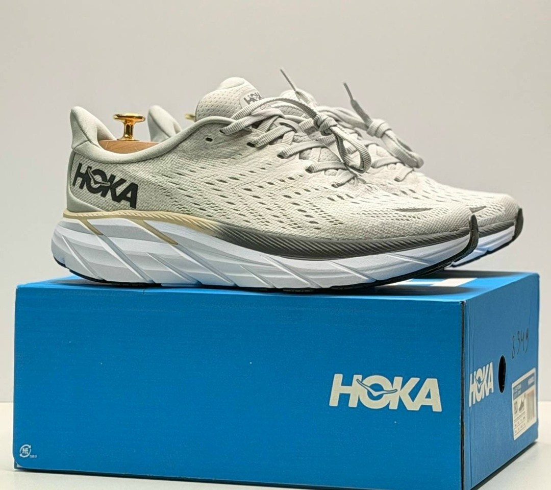 кроссовки hoka,кроссовки hoka one one,кроссовки,кроссовки для бега,спортивные кроссовки