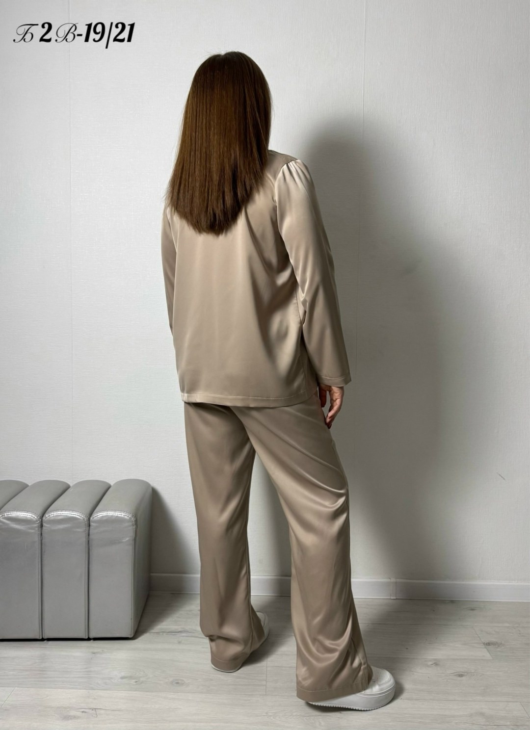 костюм атласный женский брючный классический,костюм женский,брючный костюм,брючный женский костюм,костюм двойка женская