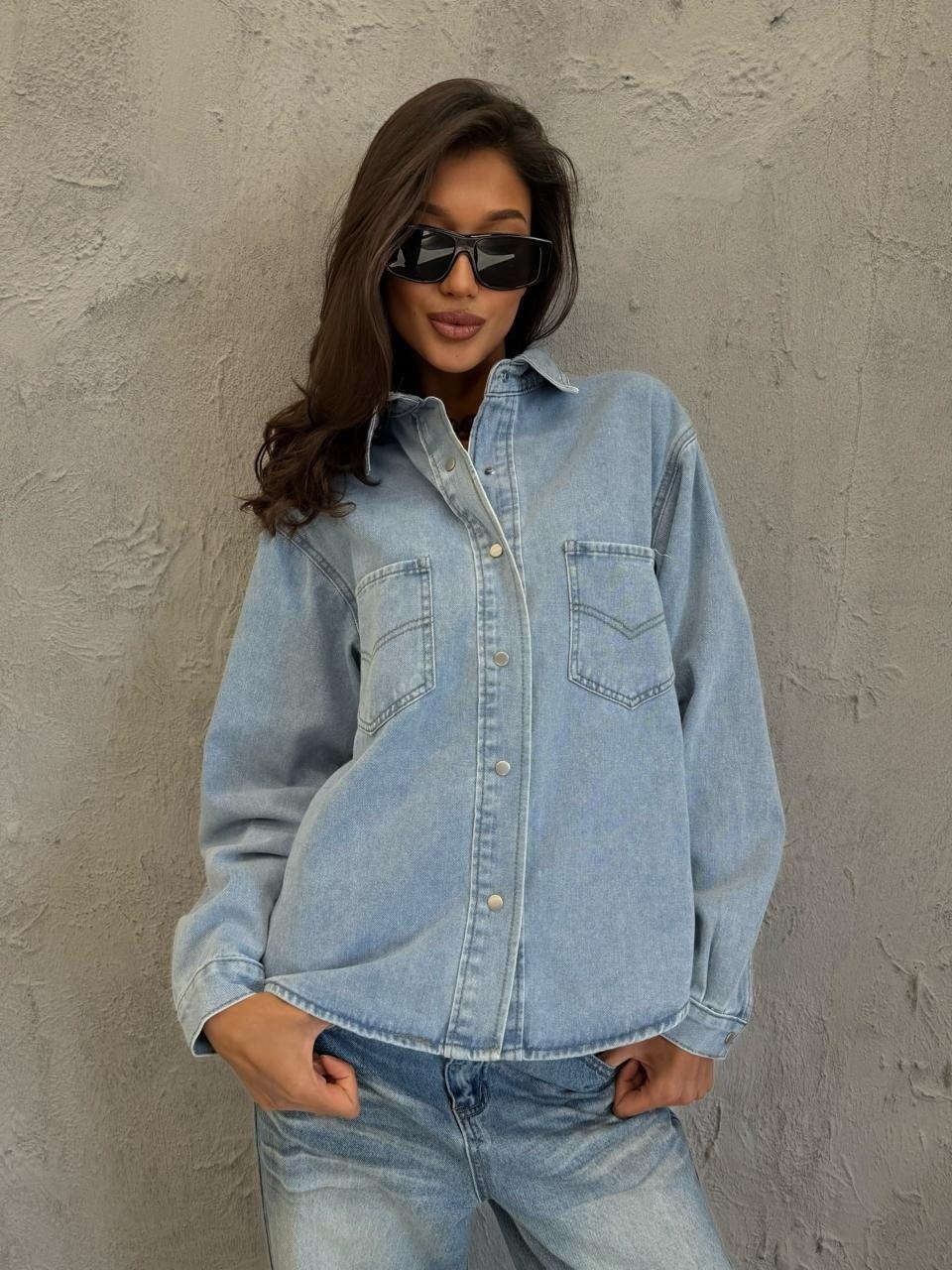 рубашка джинсовая женская оверсайз,рубашка джинсовая женская оверсайз голубая,рубашка джинсовая женская,джинсовая женская куртка оверсайз,джинсовая куртка оверсайз charm_shop