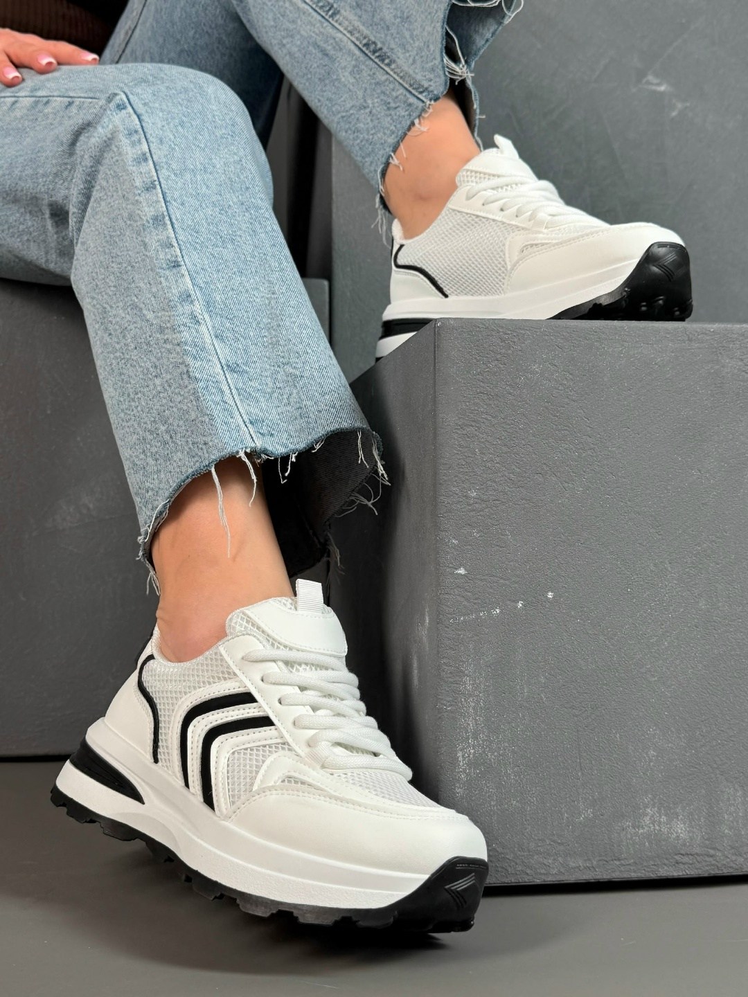 женские кроссовки,кроссовки белая,кроссовки для женщин,кроссовки белые спортивные,кроссовка