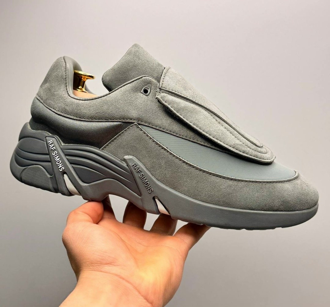 кроссовки raf simons antei,кроссовки raf simons,raf simons черные замшевые низкие кроссовки,raf simons grey suede antei sneakers,кроссовки raf simons antei black