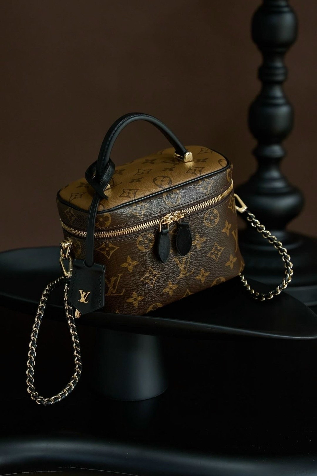 cумка louis vuitton,сумка луи виттон через плечо,louis vuitton vanity pm,сумка женская louis vuitton,louis vuitton сумка ведро на плечо