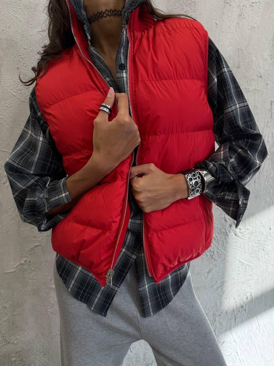 жилетка женская,жилетка,демисезонная жилетка,стильная жилетка,жилетка утепленная