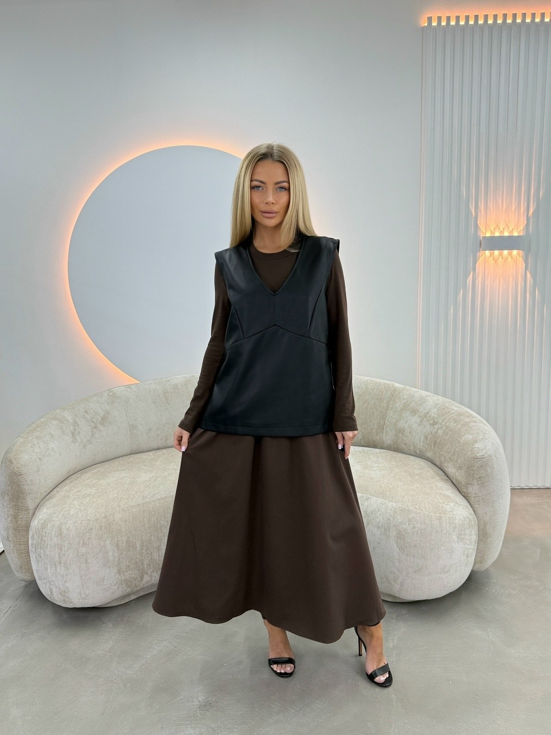 жилет и юбка,костюм с юбкой,костюм женский,женские жилеты,жилет офисный