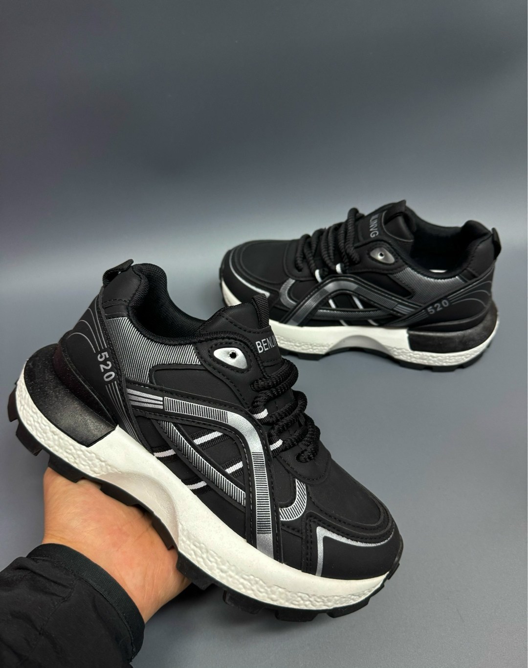 ,кроссовки женские,стильные кроссовки,модные кроссовки,кроссовки черные