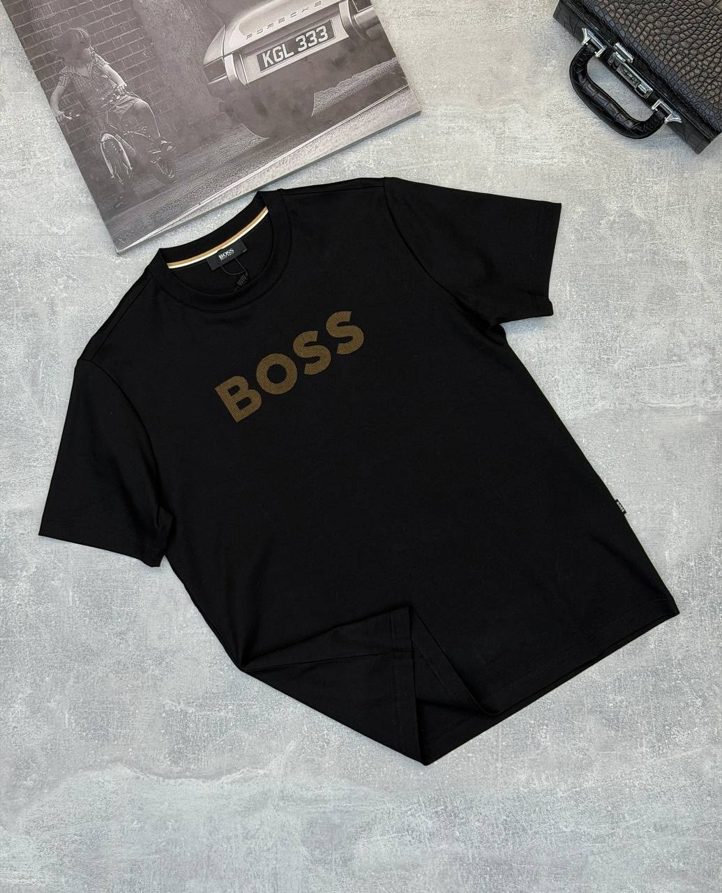 белая футболка хуго босс мужская,футболки мужские,мужские футболки hugo boss,футболки мужские белые,футболка хуго босс с надписью