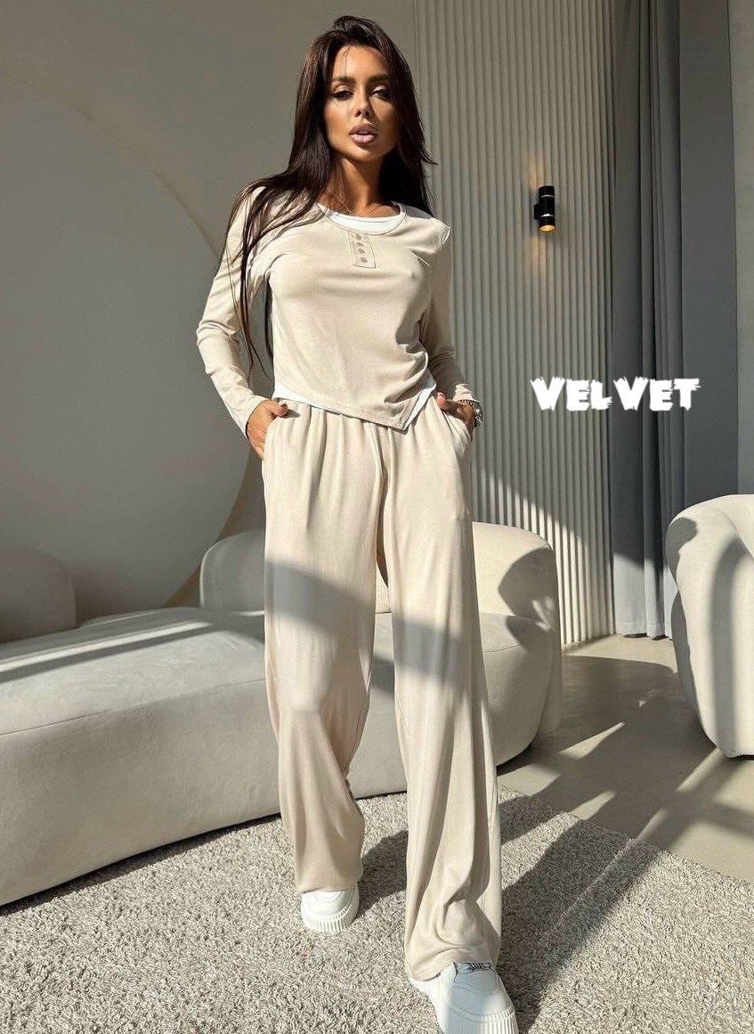 брючный костюм,костюм женский,костюм бежевый,спортивный велюровый костюм,костюм трикотажный