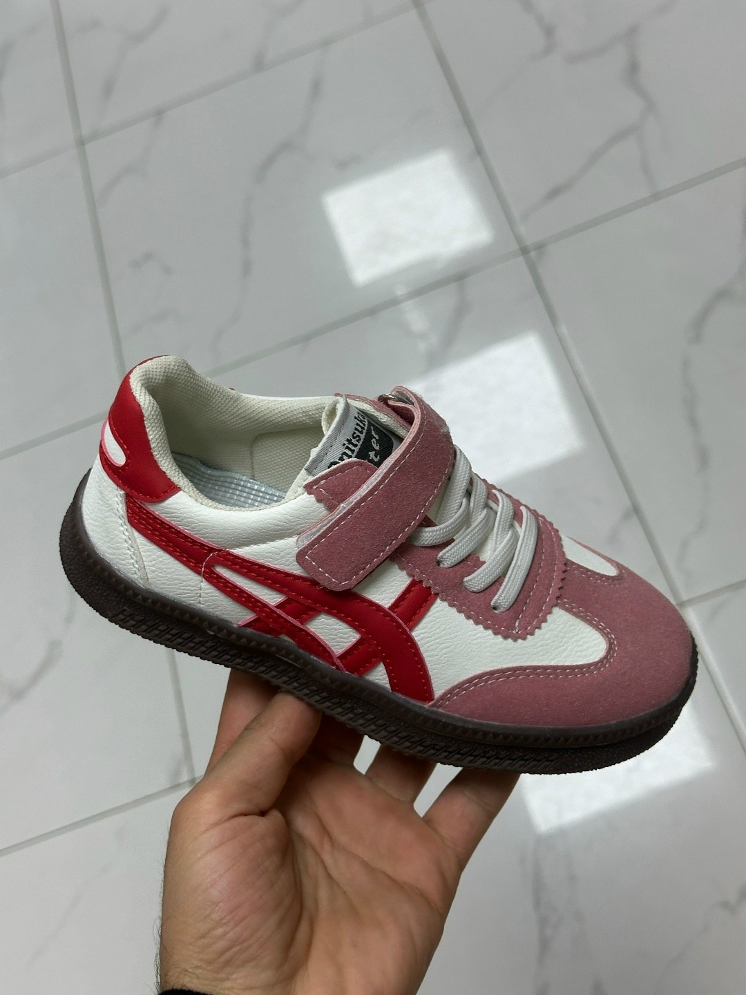 ,детские кроссовки,кроссовки мальчику,спортивная ,повседневные кроссовки