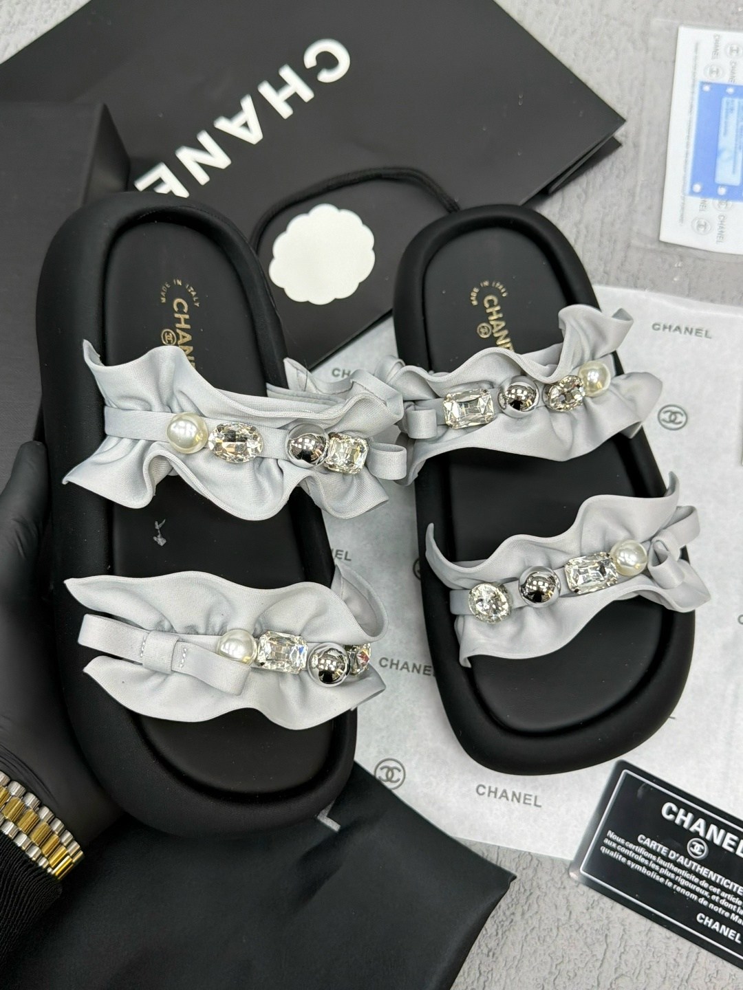 шлепанцы chanel,босоножки chanel,сандалии chanel,тапочки chanel,шлепки шанель