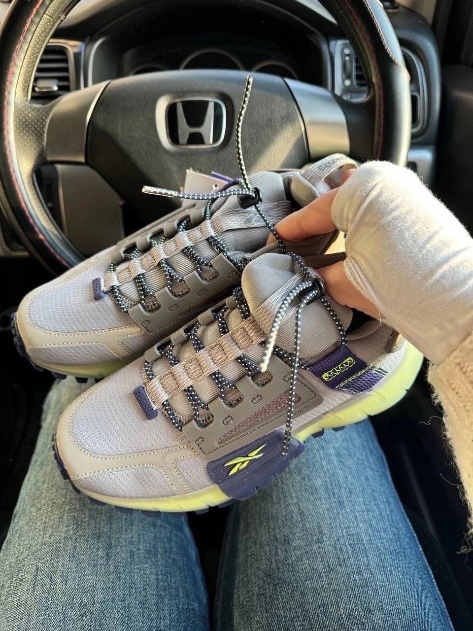 кроссовки reebok zig kinetica edge,кроссовки reebok zig kinetica,кроссовки reebok,трендовые кроссовки,кроссовки рибок zig kinetica edge