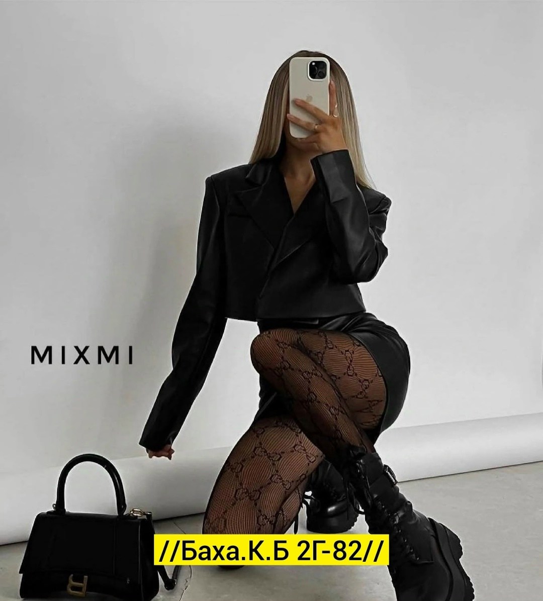 костюм кожаный с юбкой мини и жакетом,хитовый кожаный костюм с юбкой и укороченным жакетом,женский кожаный костюм юбка и пиджак,кожаная юбка с пиджаком,костюм кожаный женский с юбкой