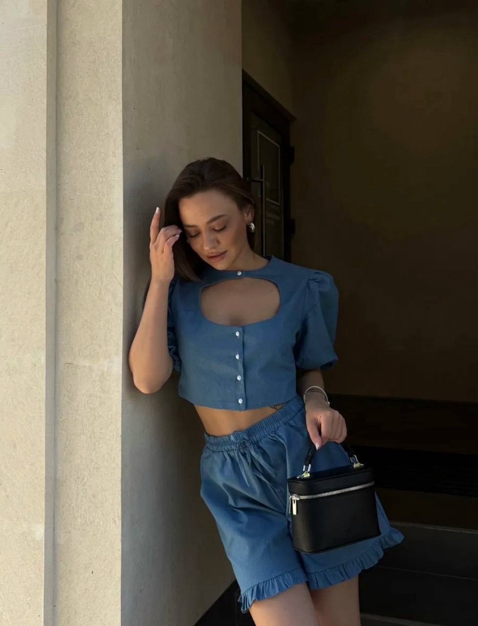 джинсовые костюмы женские,костюм с джинсовыми шортами,костюм женский с шортами,джинсовые костюмы,стильный джинсовый костюм