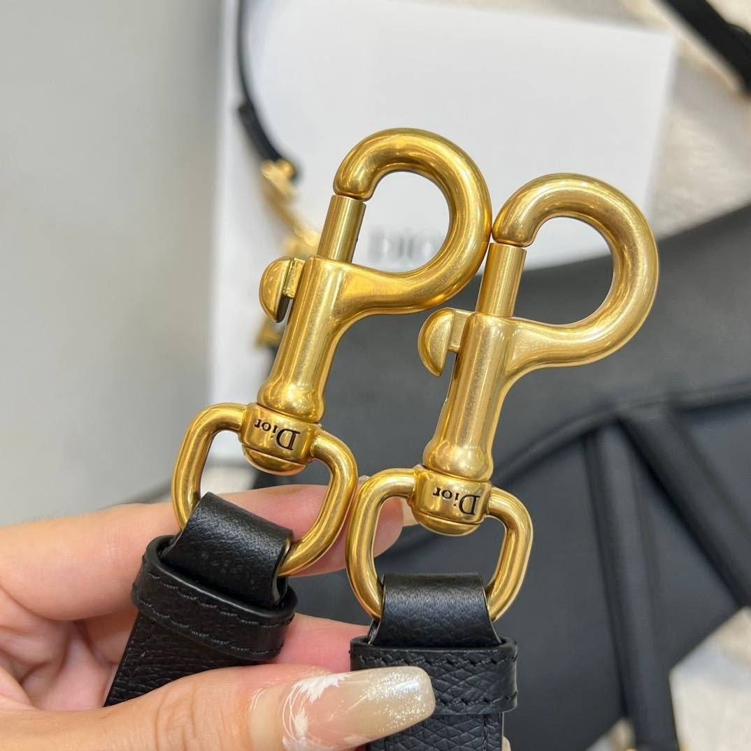 женская сумка dior saddle,сумка dior,dior saddle,dior saddle bag,сумка dior седло