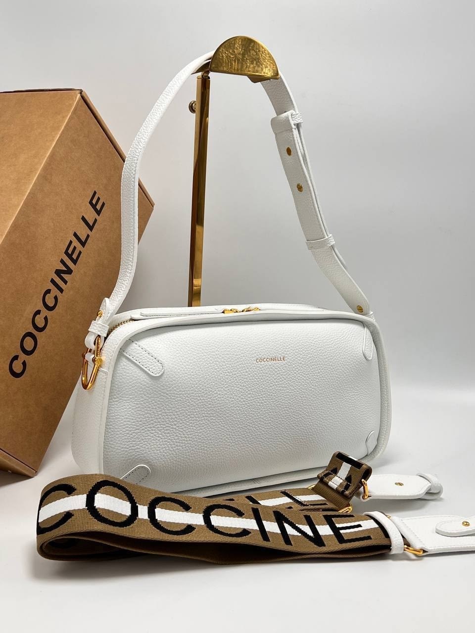 сумка coccinelle,сумка женская coccinelle,coccinelle сумка кросс-боди,сумка coccinelle lea цвет коричневый,coccinelle сумка кросс-боди на плечо beat soft