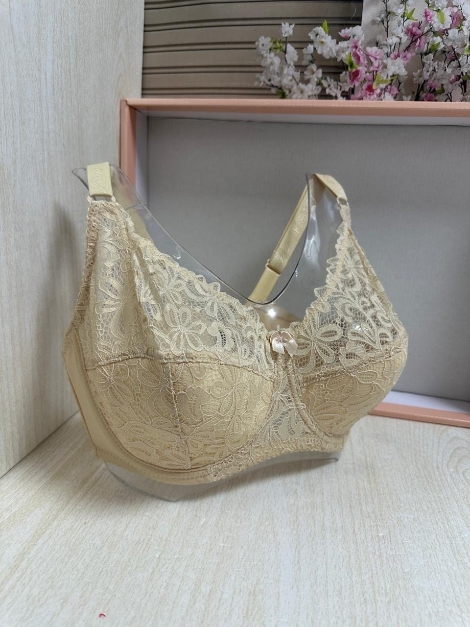 бюстгальтер женские,бюстгальтер,женская нижнее белье,бюстгальтер женское нижнее белье,бюстгальтер кружевное