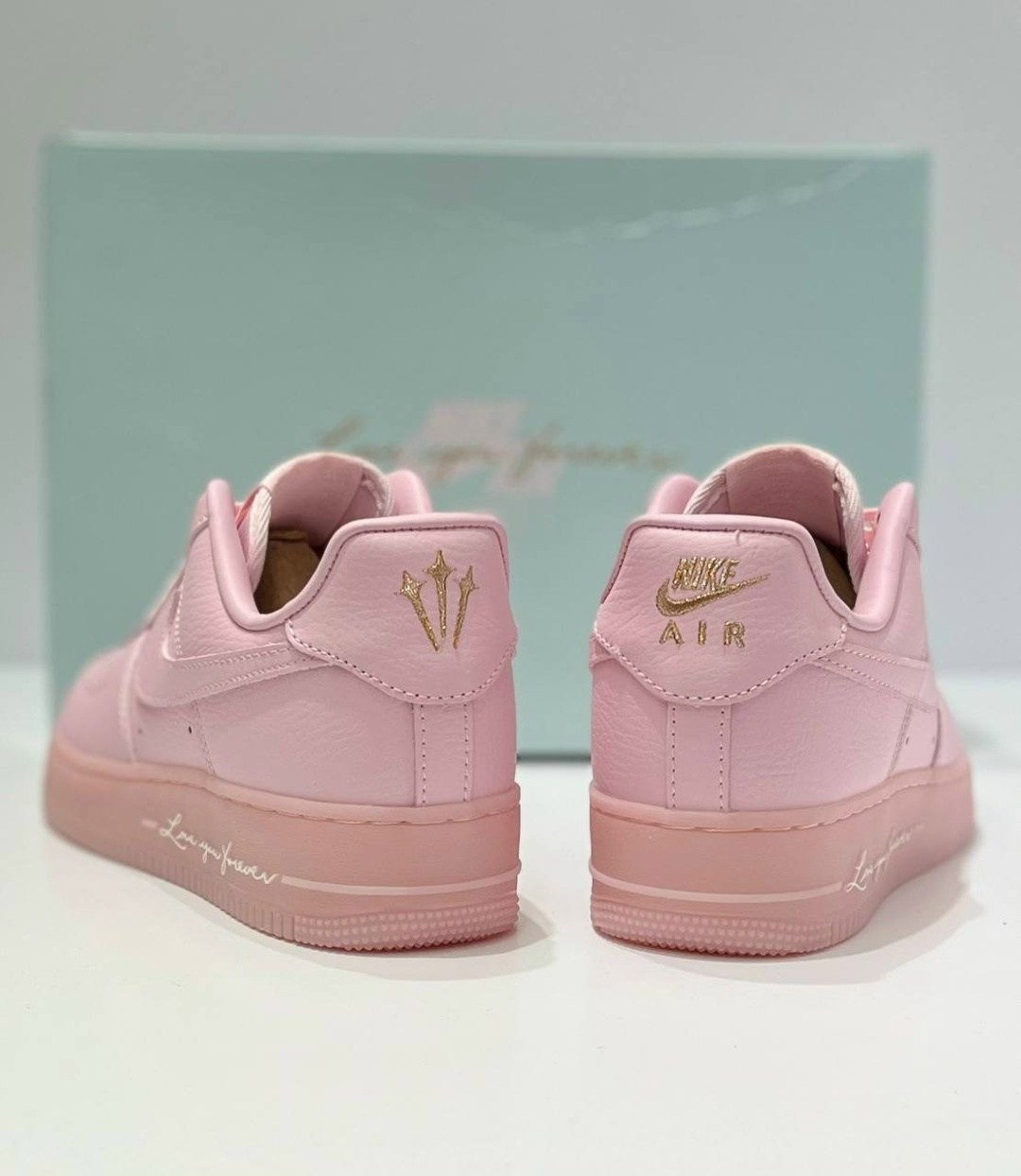 кроссовки air force 1 бледно-розовый nike,nike air force 1 07 se premium pink,кроссовки,nike air force 1 low,кроссовки nike air force 1
