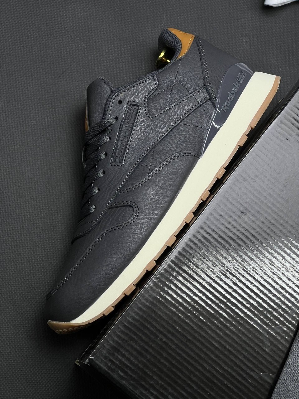 кроссовки reebok мужские кожаные коричневые,кроссовки мужские reebok classic,reebok classic leather,мужские кроссовки reebok classic leather,кроссовки reebok