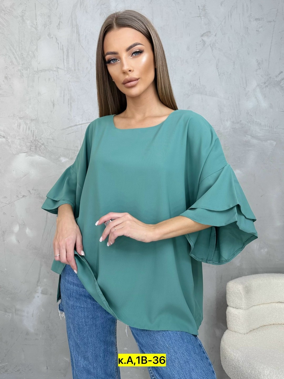 женщина с,кофта женская,арпи габриелян,девушек брюнеток