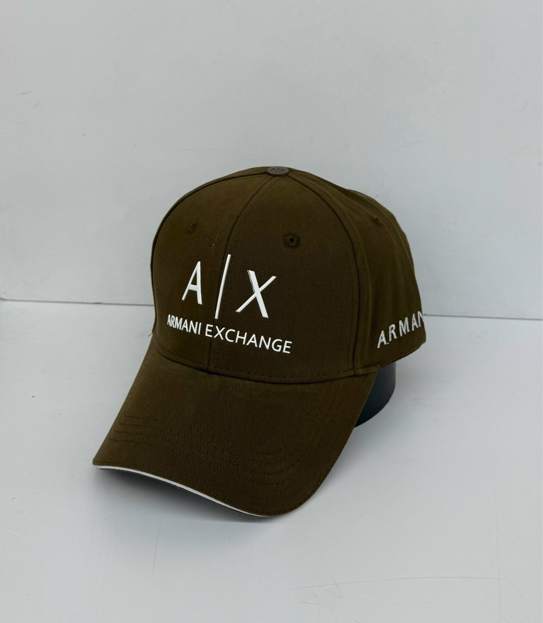 мужская бейсболка armani exchange,бейсболка armani exchange,armani exchange кепка,кепка бейсболка унисекс armani exchange,бейсболка премиум класса armani armani exchange цвет синий