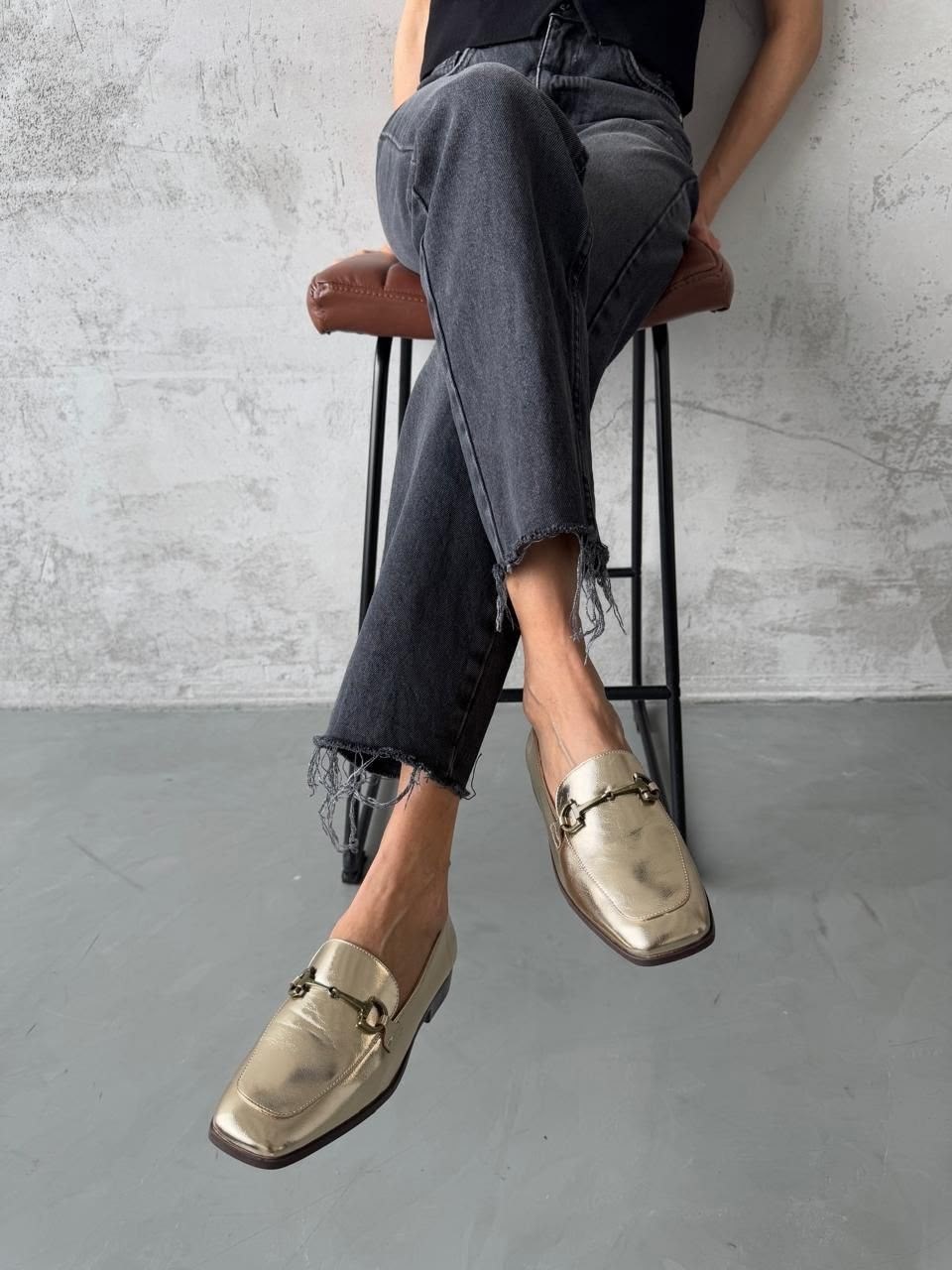 лоферы женские,модные лоферы,лоферы туфли,массивные лоферы,золотистые лоферы