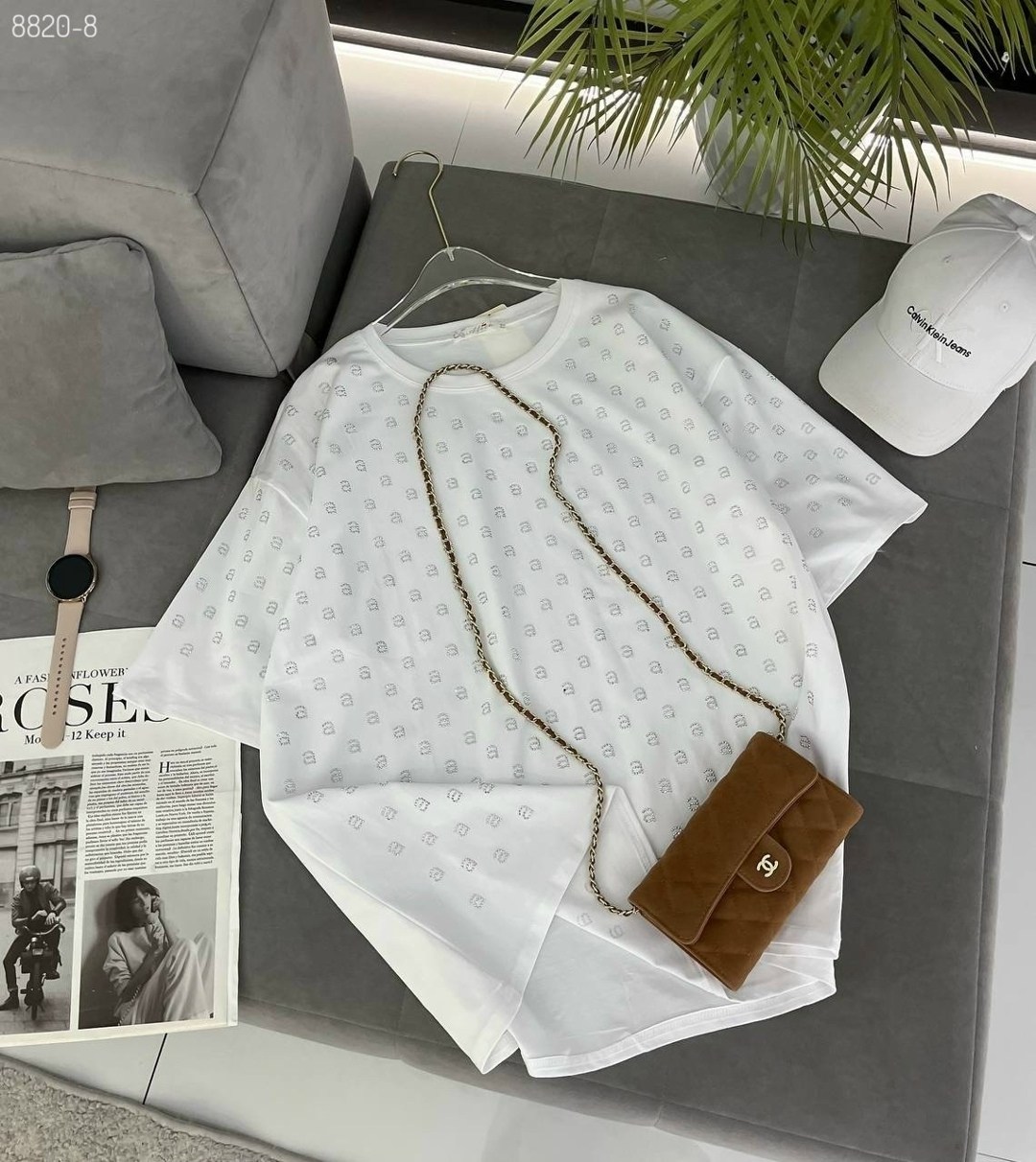 футболочка в стиле оверсайз,женская футболка оверсайз,женская футболка,футболка оверсайз со стразами,футболка женская оверсайз со стразами