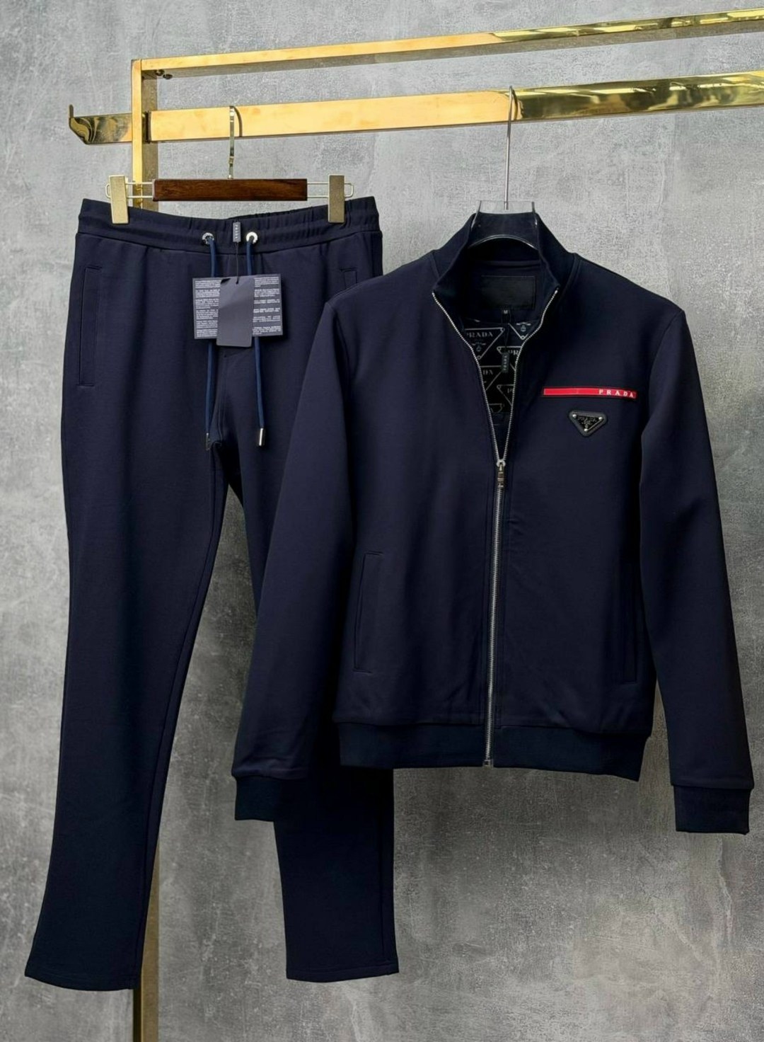 костюм спортивный prada,костюм спортивный,мужской спортивный костюм,костюм спортивный kiton,спортивный костюм мужской prada