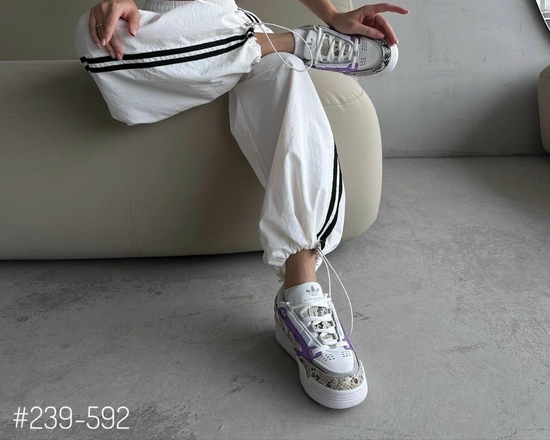 ,женские кроссовки,adidas женские кроссовки,кроссовки adidas,кроссовки adidas originals adi 2000