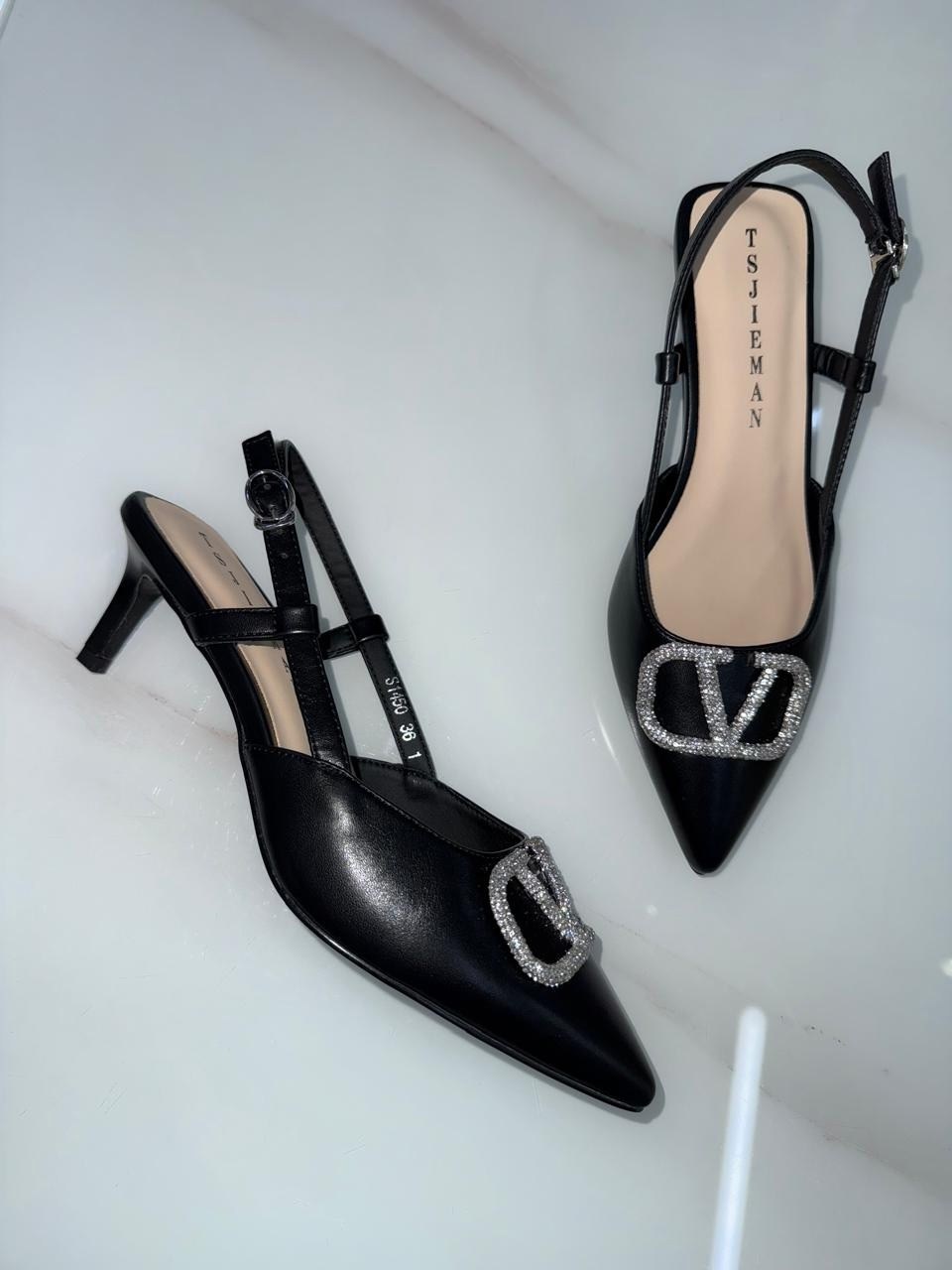 босоножки valentino,,туфли valentino,валентино гаравани  женская,женские босоножки