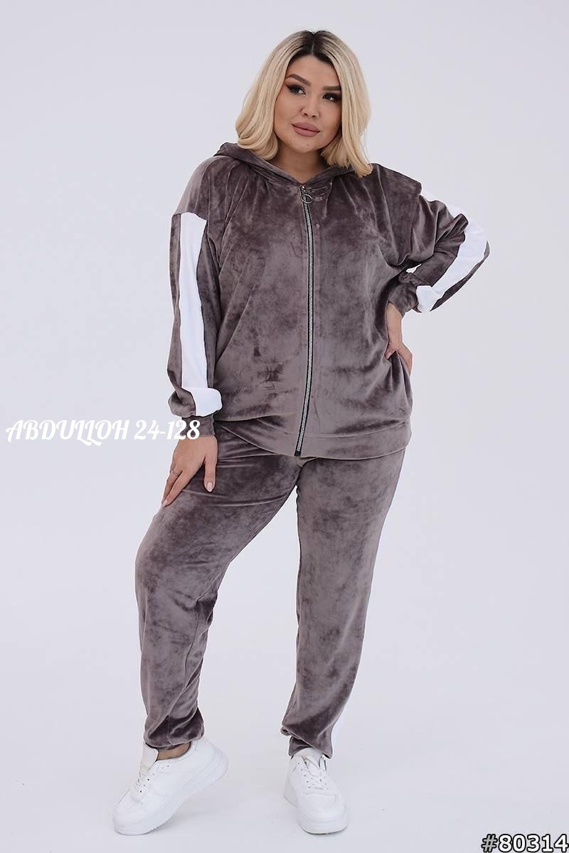 женский спортивный костюм больших размеров велюровый,женский спортивный костюм больших размеров,костюм велюровый,спортивный костюм больших размеров,костюм спортивный женский