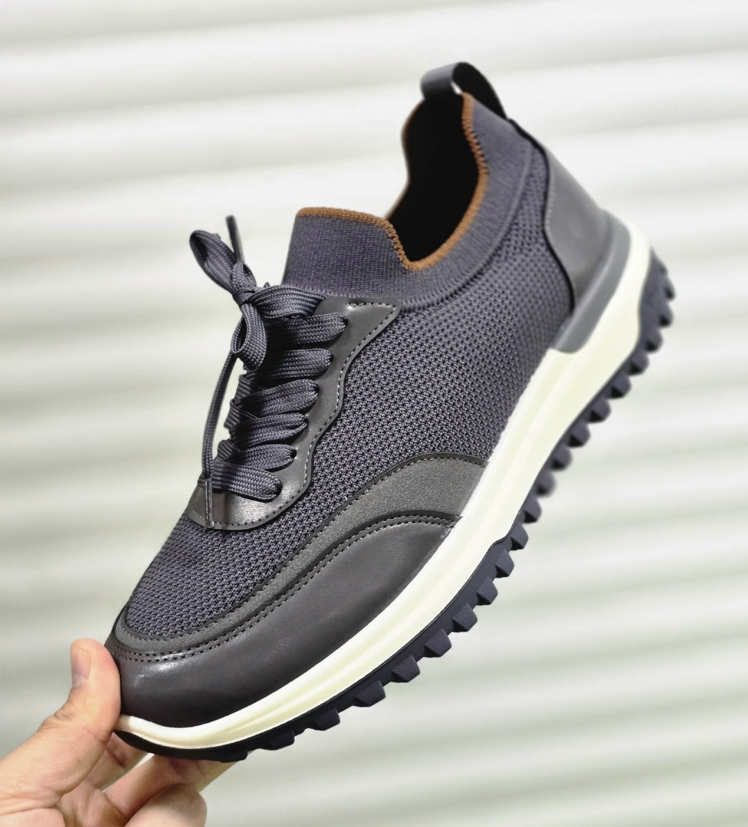 ,мужские кроссовки,кроссовка мужской,кроссовки мужские коричневые,коричневые кроссовки