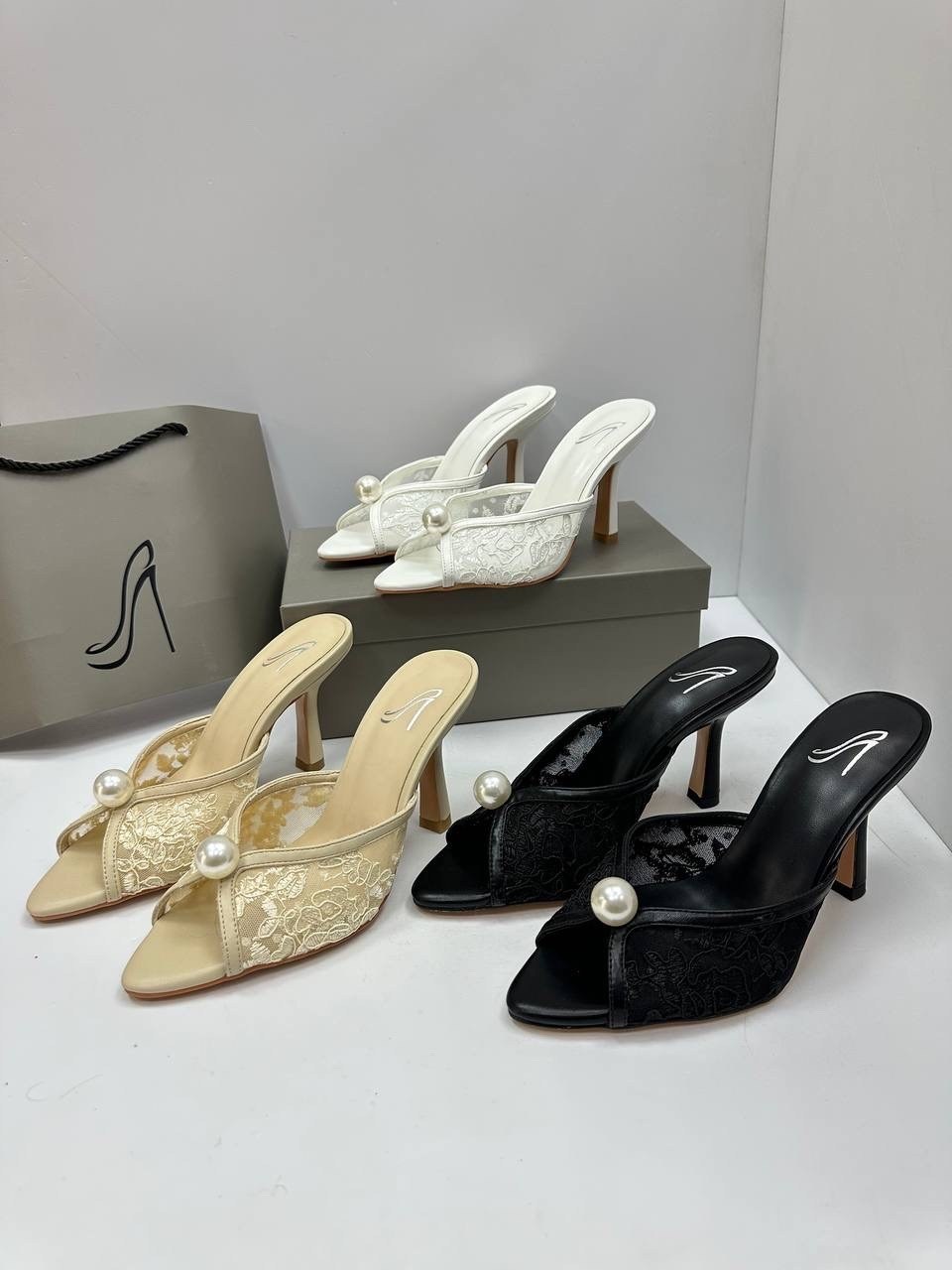 ,элегантные босоножки,босоножки на каблуках,маноло бланик босоножки,женские босоножки