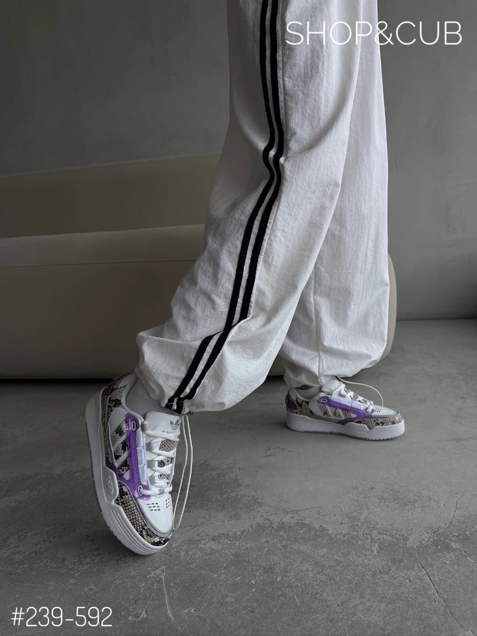 ,женские кроссовки,adidas женские кроссовки,кроссовки adidas,кроссовки adidas originals adi 2000