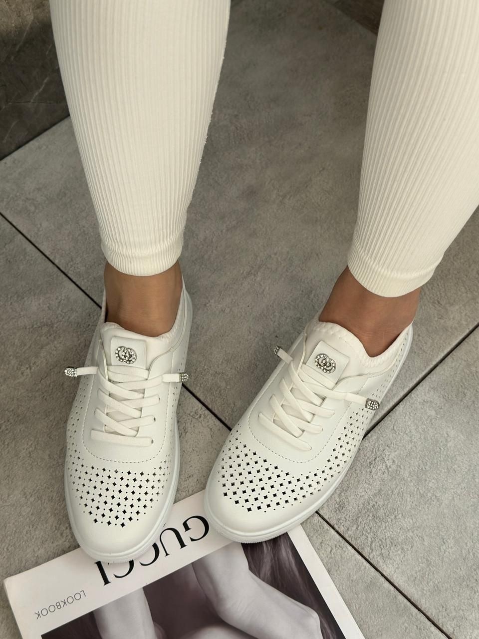 ,кроссовки женскиe, женская,кеды кожаные с перфорацией,кеды кроссовки