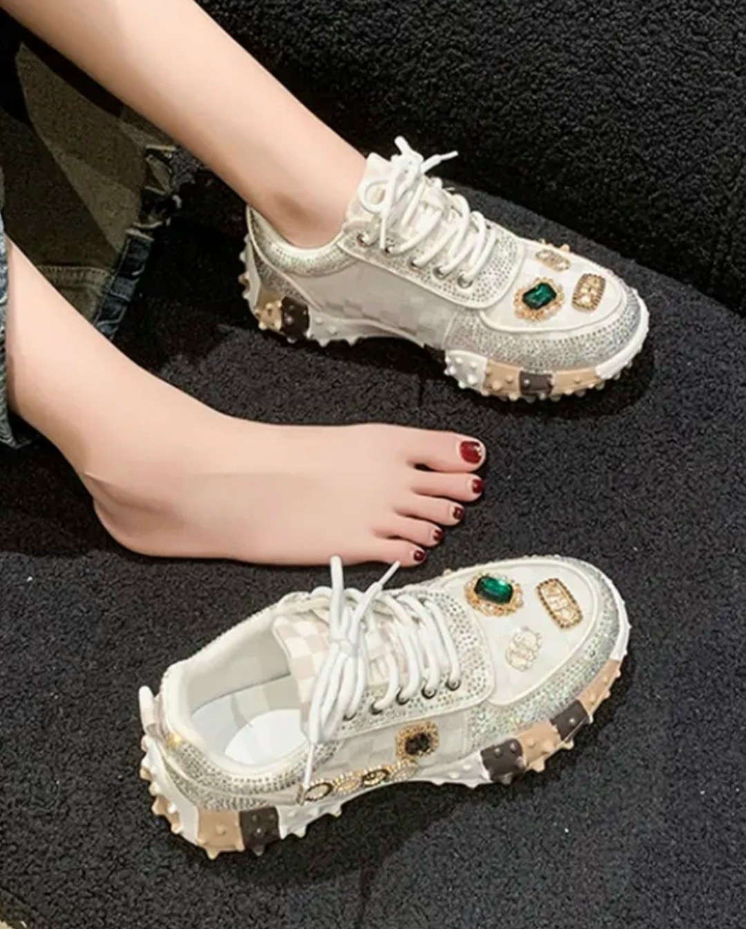 кроссовки со стразами,кроссовки женскиe,кроссовки модные,женские кроссовки со стразами,кроссовки