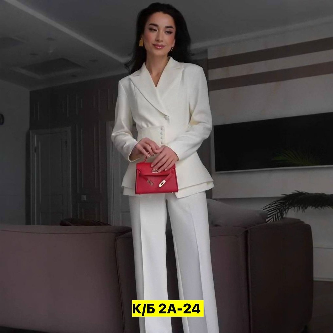 брючный костюм,костюм-тройка в классическом стиле,брючный костюм женский,женский костюм,стильный женский костюм