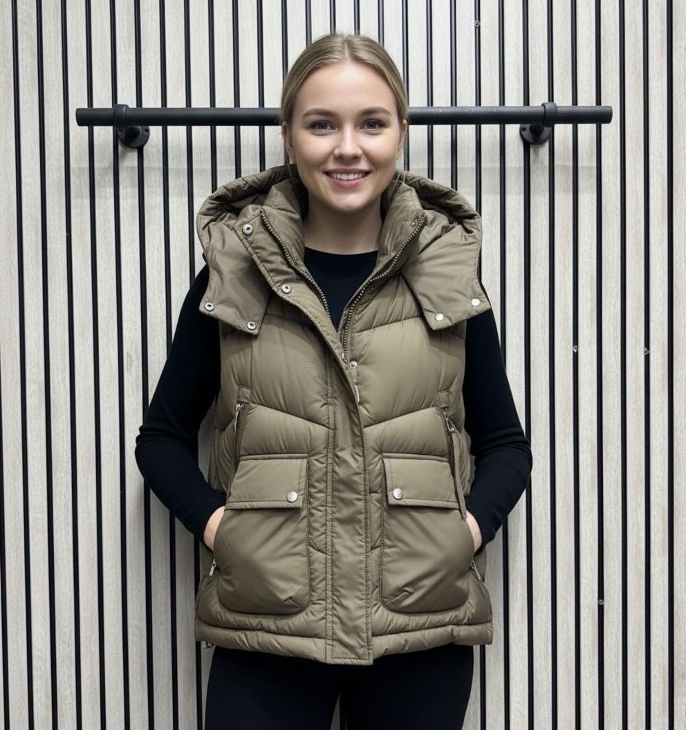 пуховой жилет,жилет женский,теплый жилет,жилет повседневный,стильный жилет