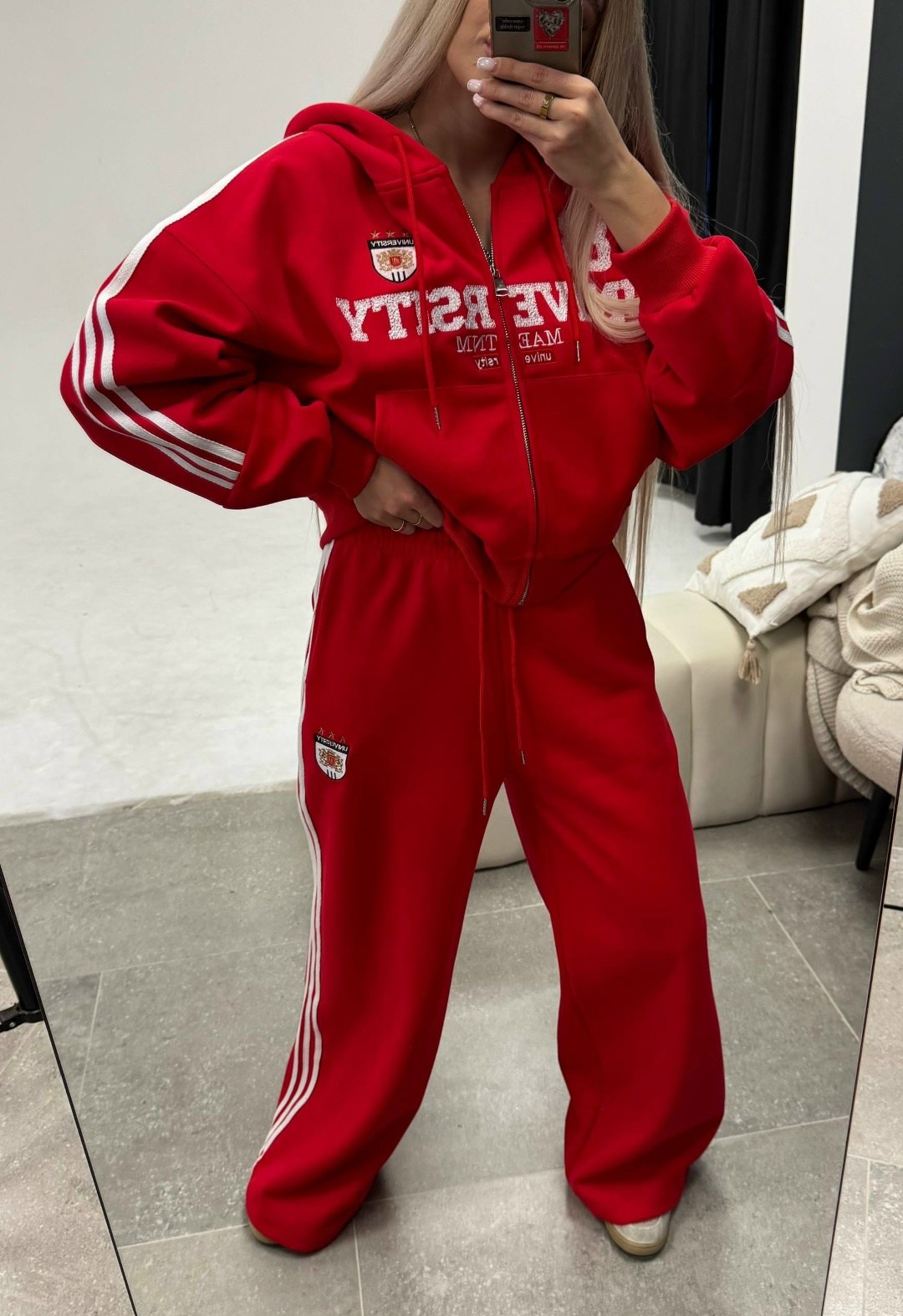 loro piana женский красный костюм,спортивный костюм женский,костюм спортивный,женский красный костюм miu miu,красные спортивные костюмы