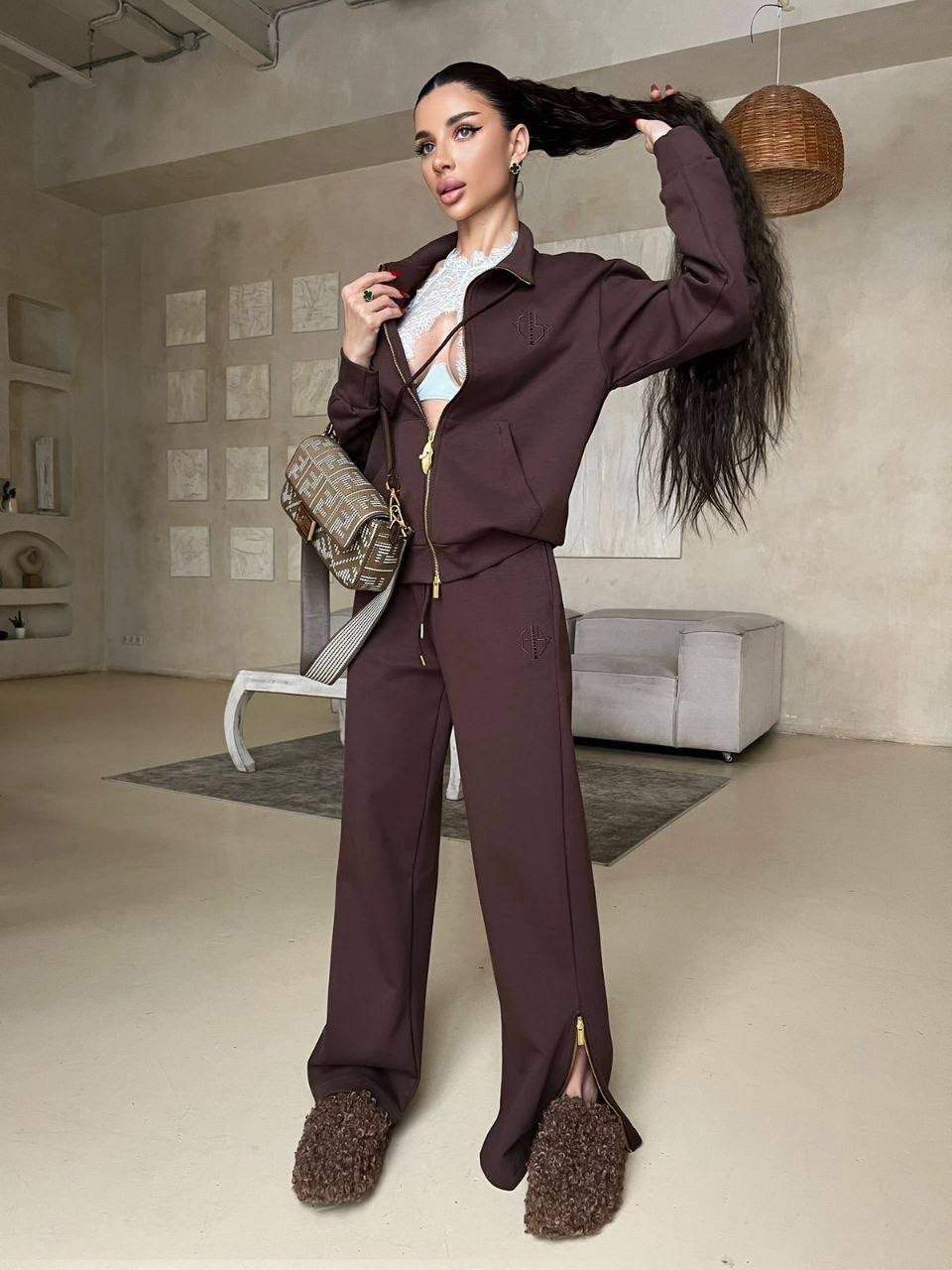 спортивный костюм loro piana,женский спортивный костюм,костюм женский,спортивный костюм,повседневный спортивный костюм