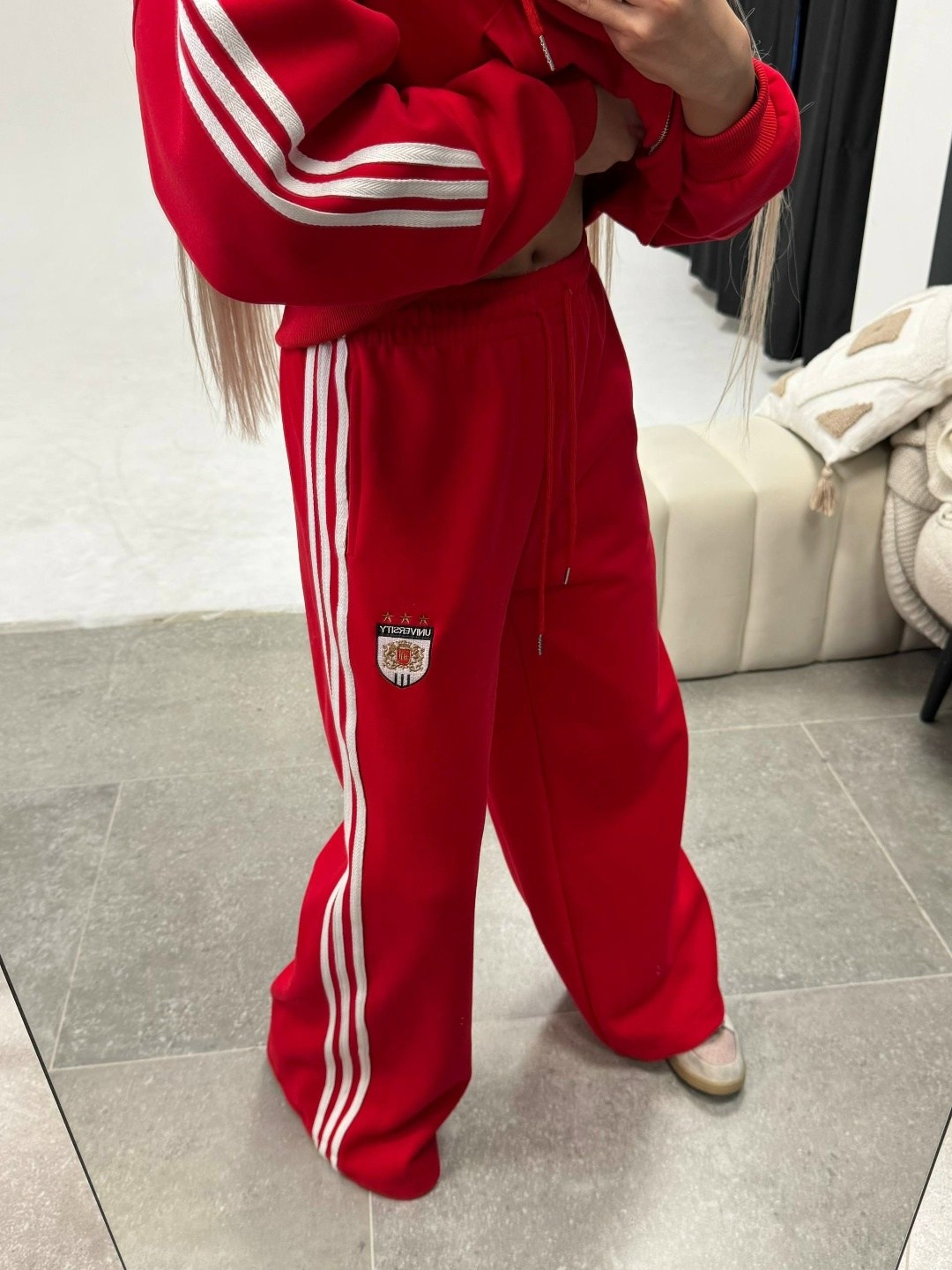 loro piana женский красный костюм,спортивный костюм женский,костюм спортивный,женский красный костюм miu miu,красные спортивные костюмы