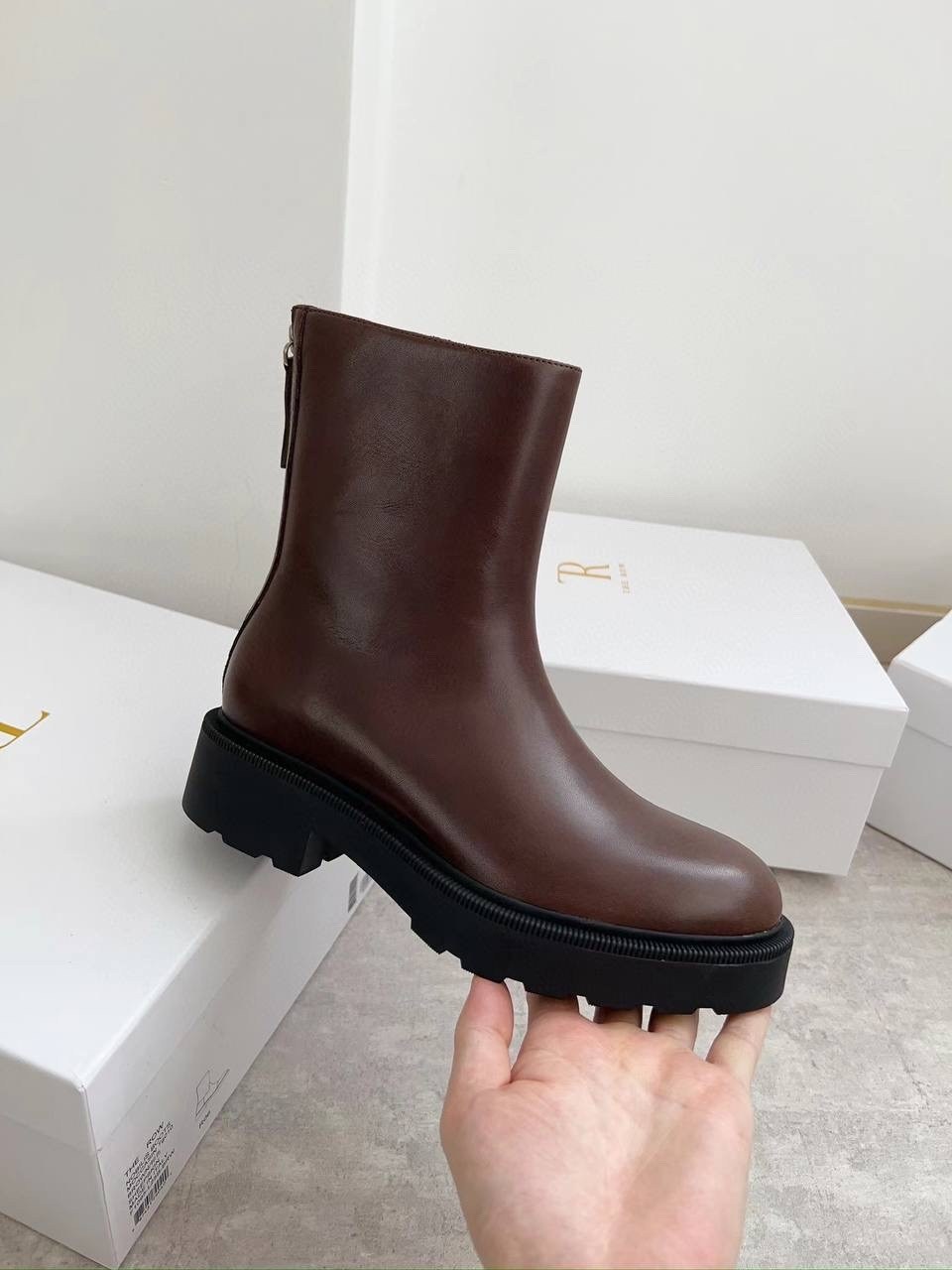 ,ботинки женские celine,сапоги celine,ботинки celine,боттега венета ботинки