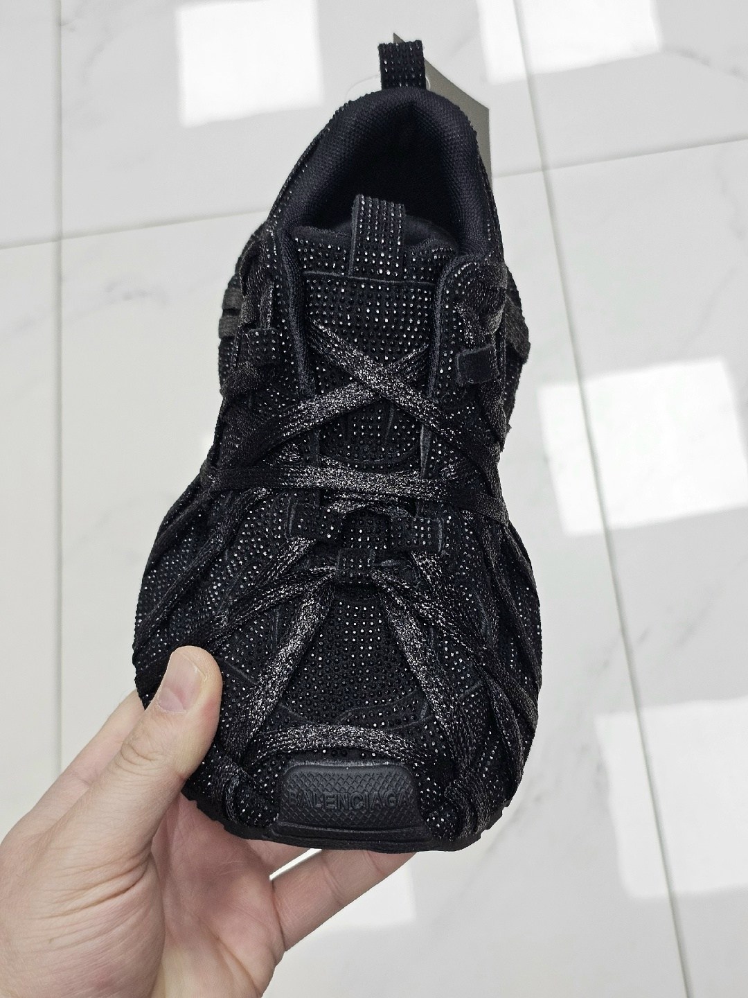 кроссовки женские balenciaga,женские кроссовки,кроссовки balenciaga,кроссовки balenciaga блестящие со стразами,блестящие кроссовки