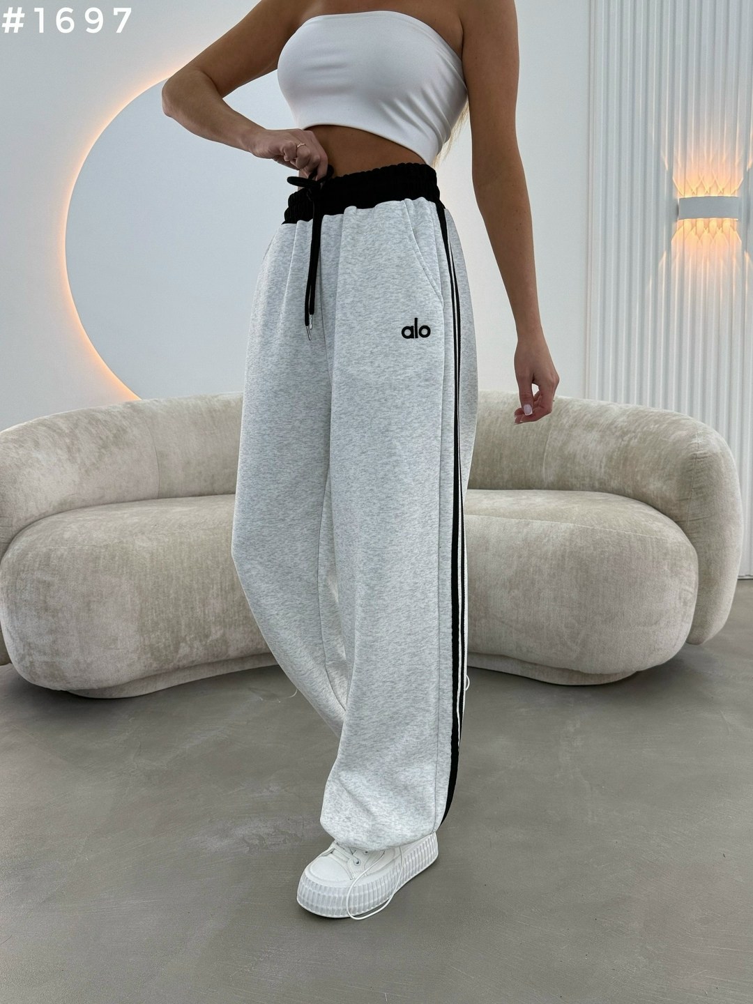 брюки карго с лампасами широкие y2k styfash,спортивные штаны с лампасами,спортивные штаны,спортивные женские штаны,спортивные брюки