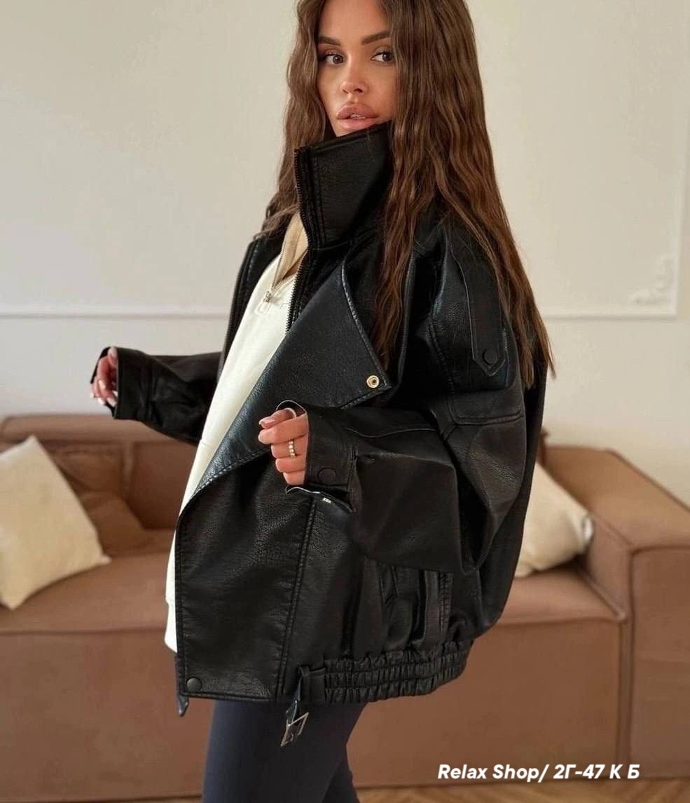 куртка-косуха из искусственной кожи оверсайз zarina,куртка-косуха из искусственной кожи оверсайз,куртка оверсайз кожаная,бомбер удлиненный оверсайз кожаная куртка-косуха saint shine,бомбер удлиненный