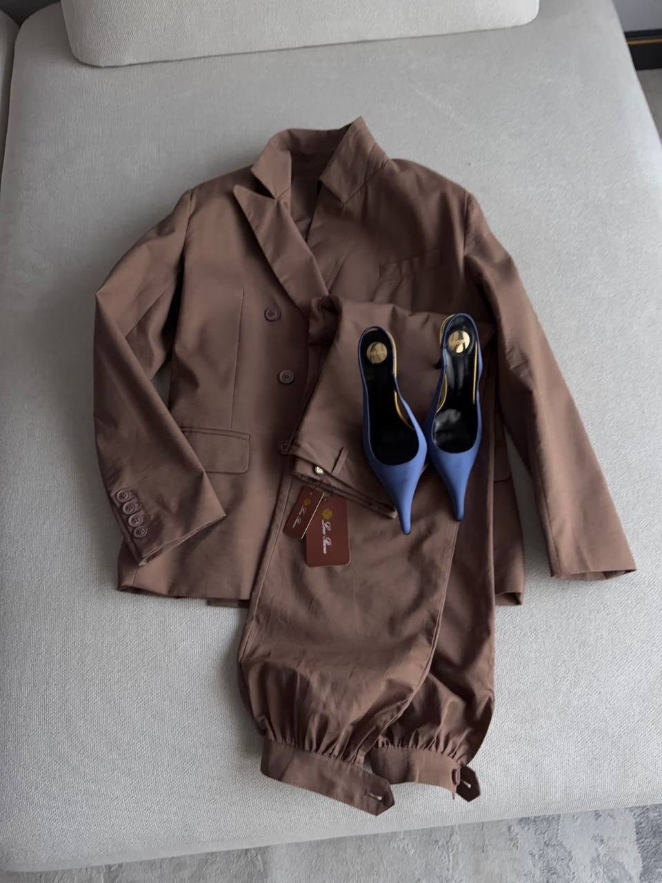 брючный костюм,деловой костюм,стильные наряды,костюм