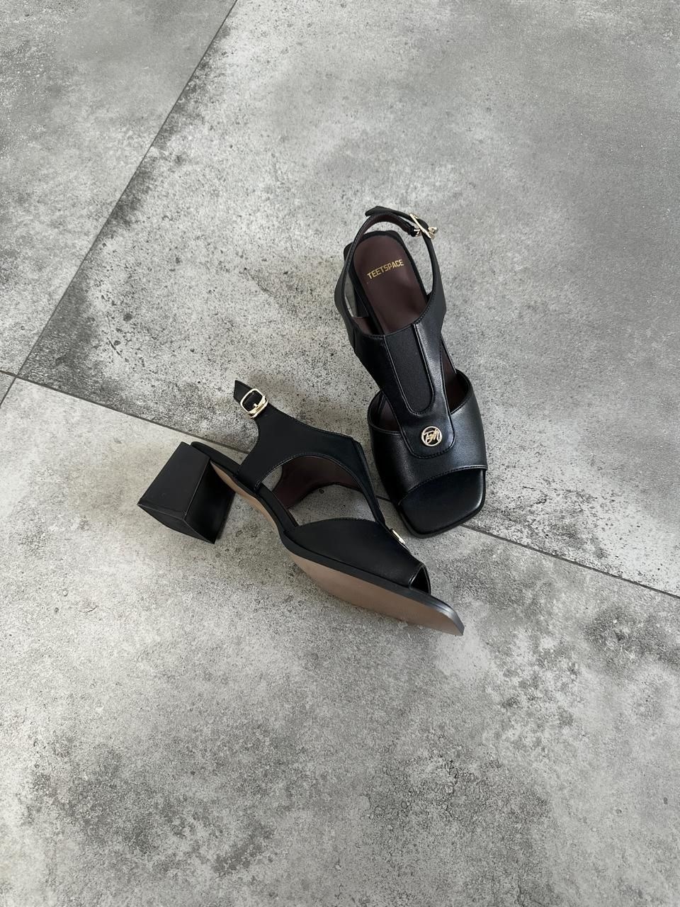 женские босоножки,стильные босоножки,,босоножки,каблуки босоножки