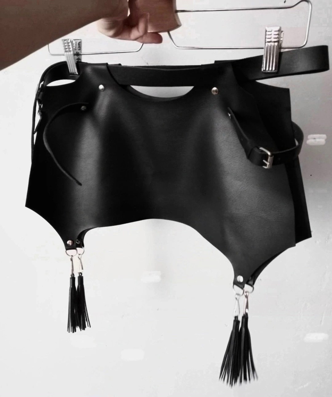 портупея пояс на талию,портупея с кожаной юбкой,женская кожаная портупея,портупеи женские,портупея на пояс